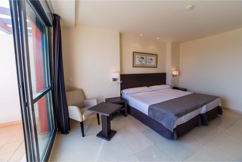 Adaria 4*