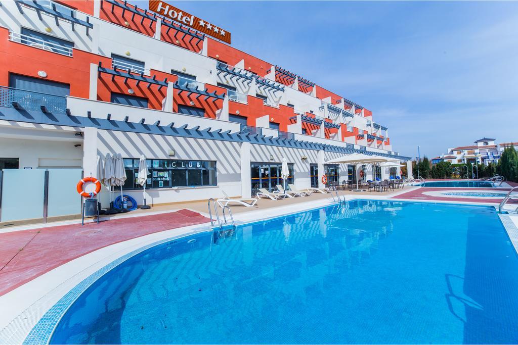 Hotel Adaria