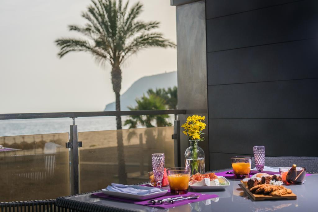 H Boutique La Caleta Bay Guest house