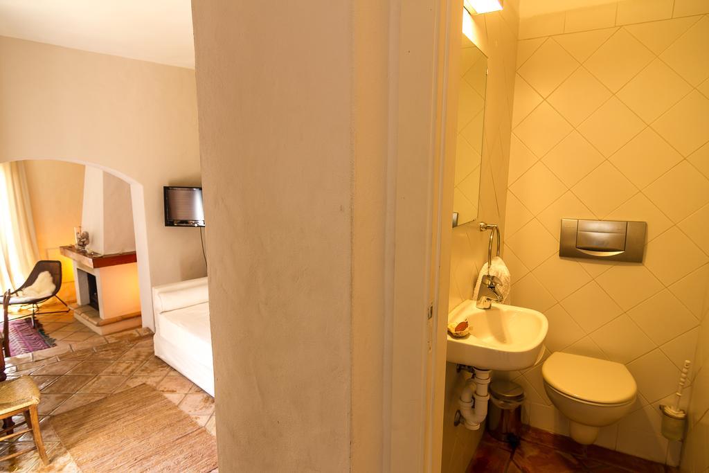 Silos 5 Apartment