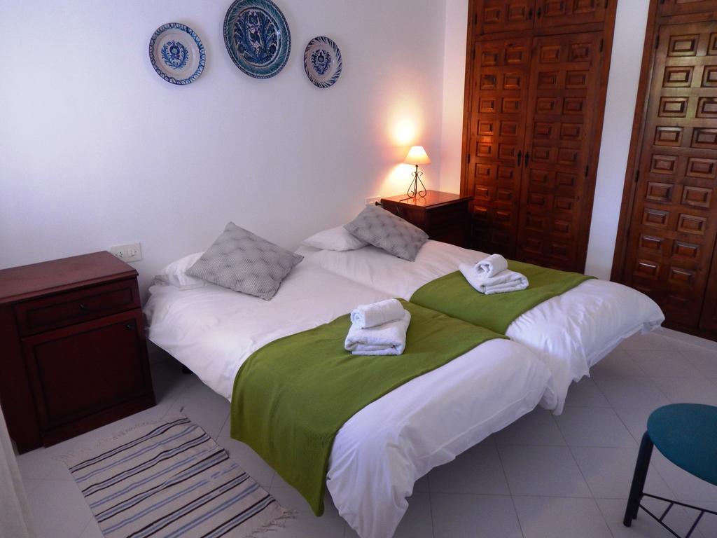 Carfax Villa *