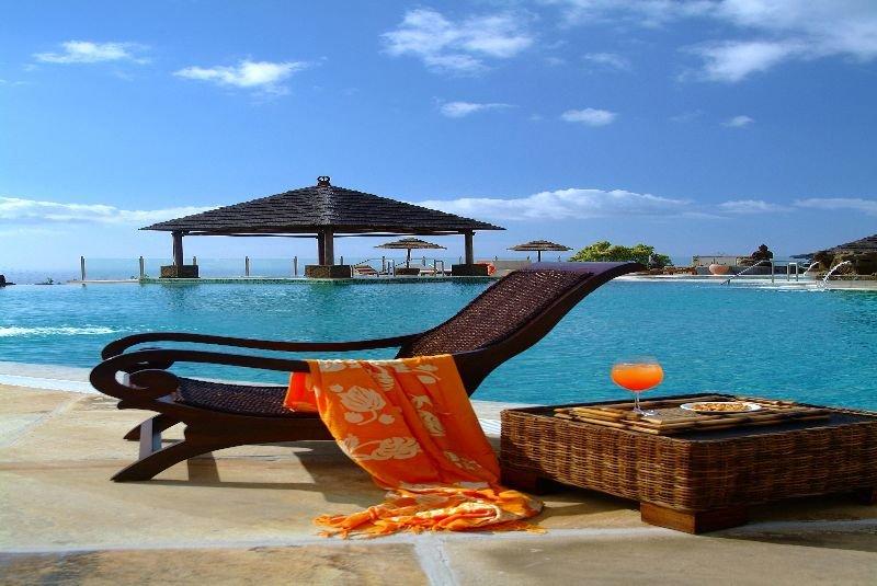 Regency Country Club, 3*