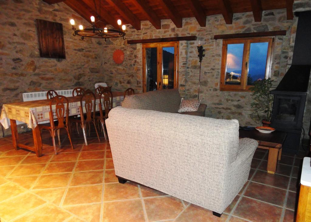 La Cabanya De Cal Forn De Serrat Country house *