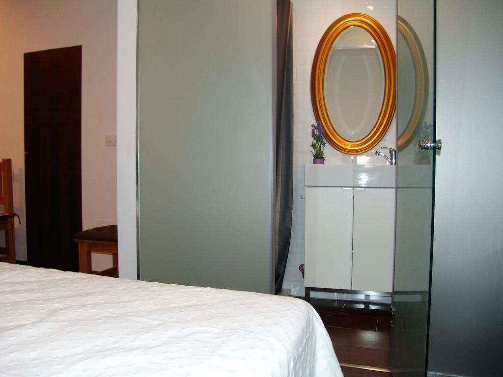 Apartment 1177