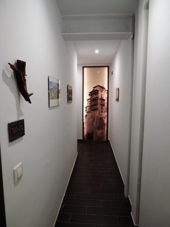 Apartment 1177 *