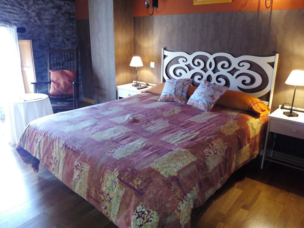 Country house Casa Rural Pajaro Bobo Bustares
