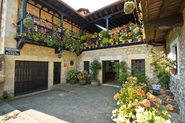 Octavio Santillana del Mar