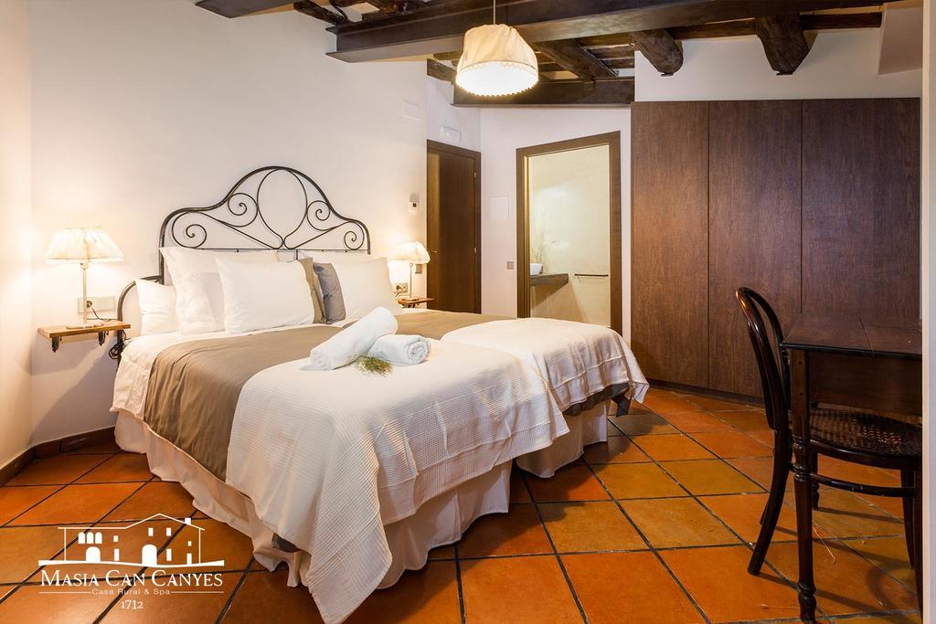 Masia Canyes & Country house San Lorenzo de Hortons