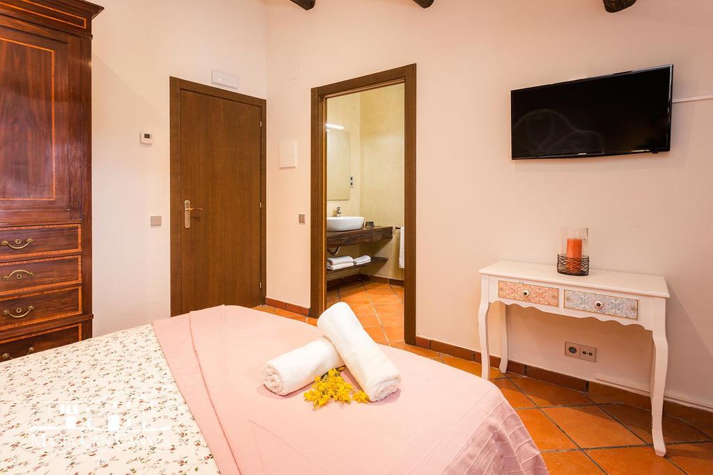 Country house Masia Canyes &