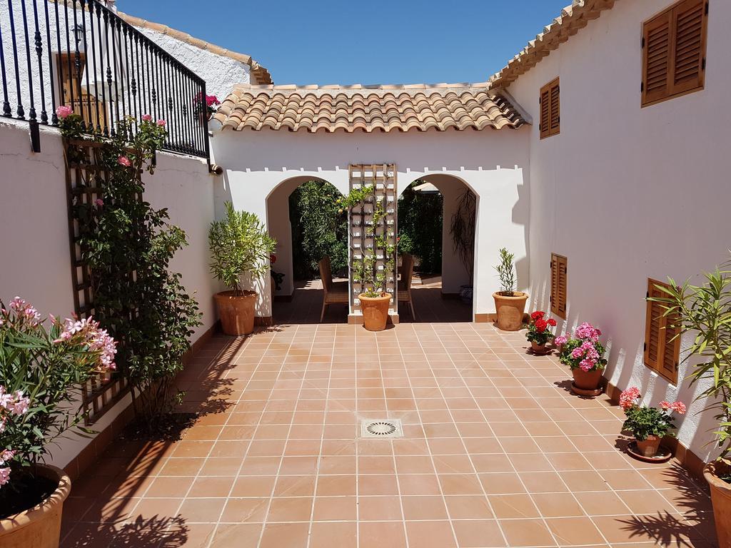 Casa rural Cortijo Romero *