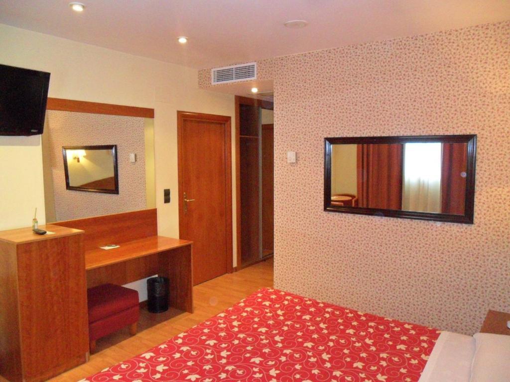 Emporio Hotel