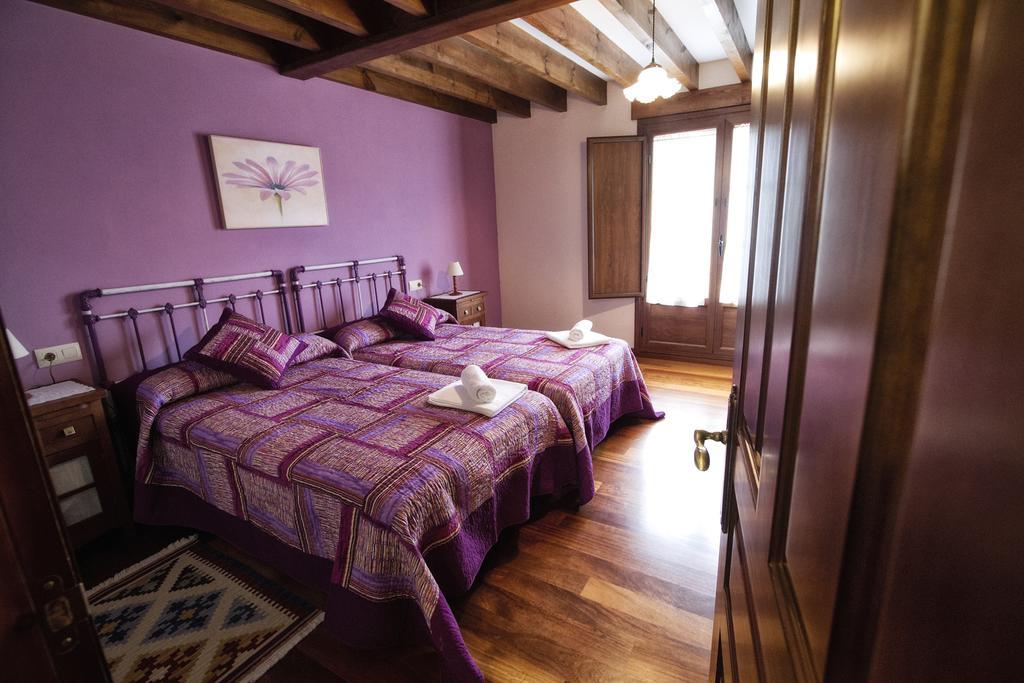 Casas Los Cantores *
