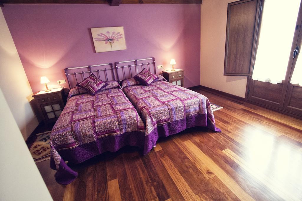 Casas Los Cantores