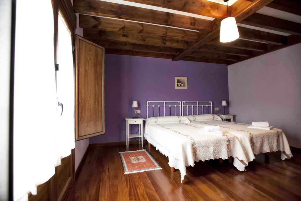 Casas Los Cantores