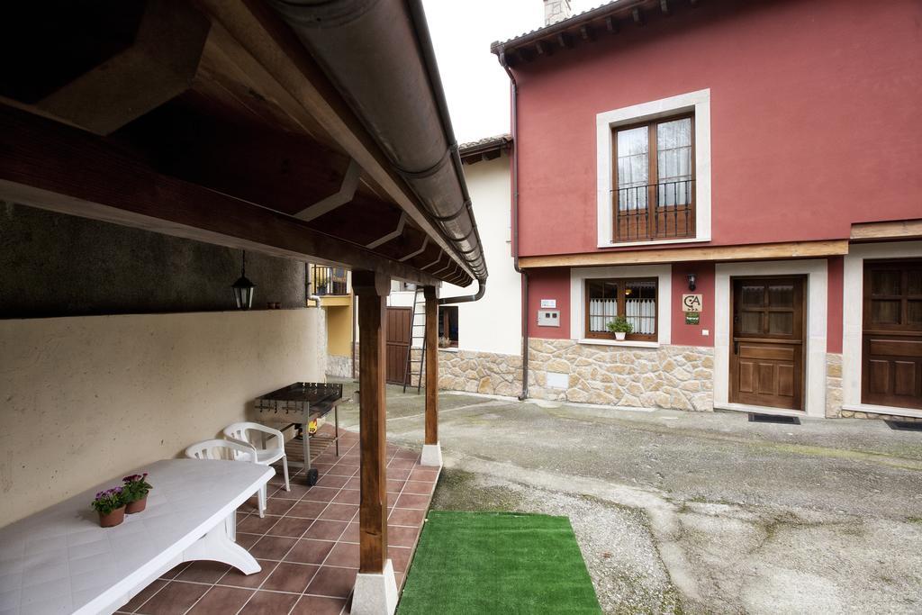 Casas Los Cantores
