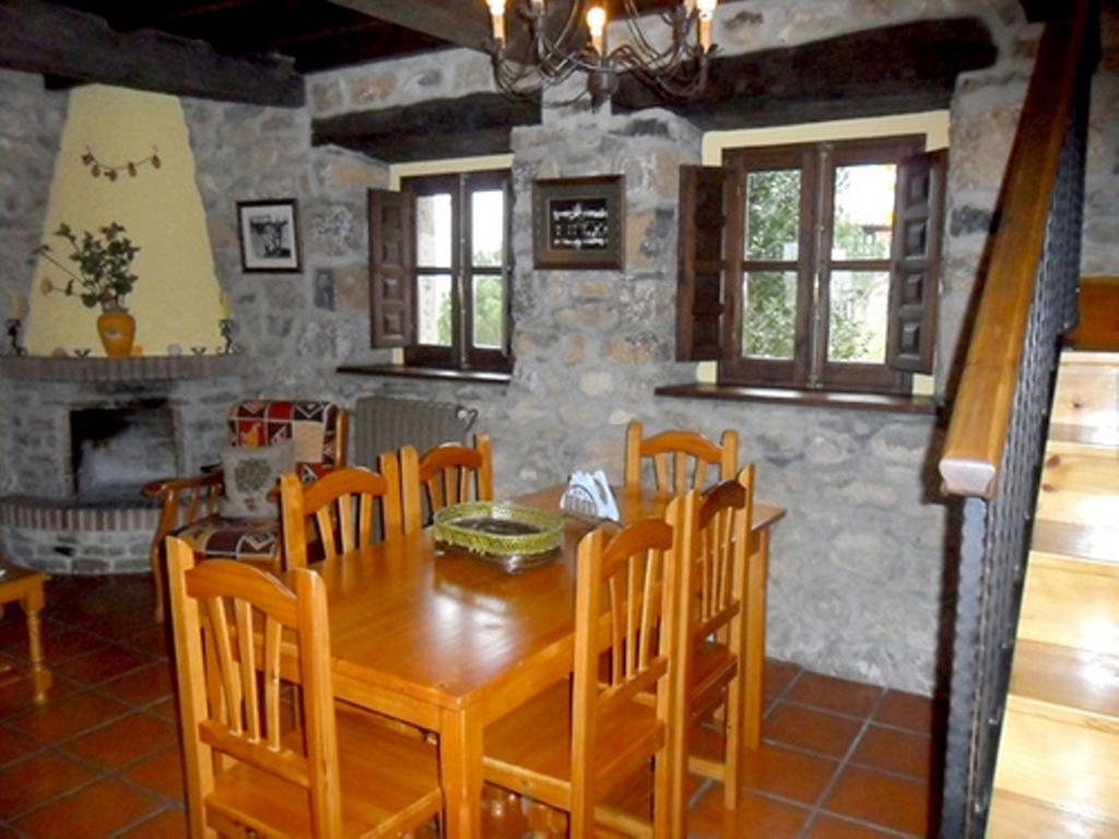 Casas Rurales El Corberu *
