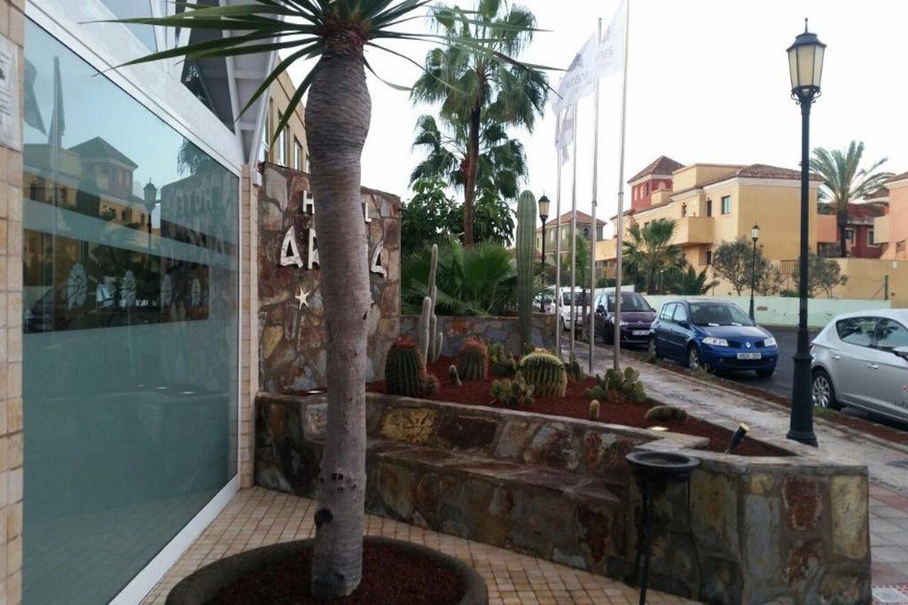 Arena Hotel 4*