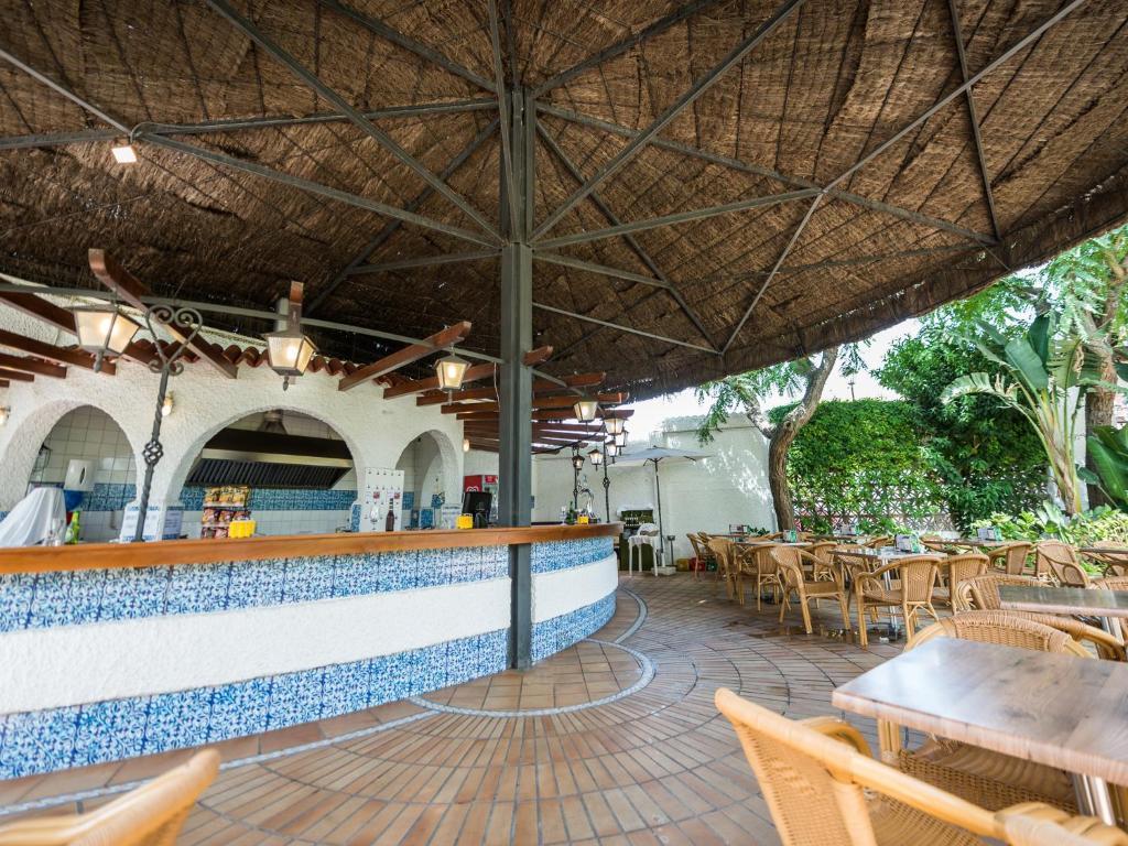 Hotel Pato Amarillo 4*