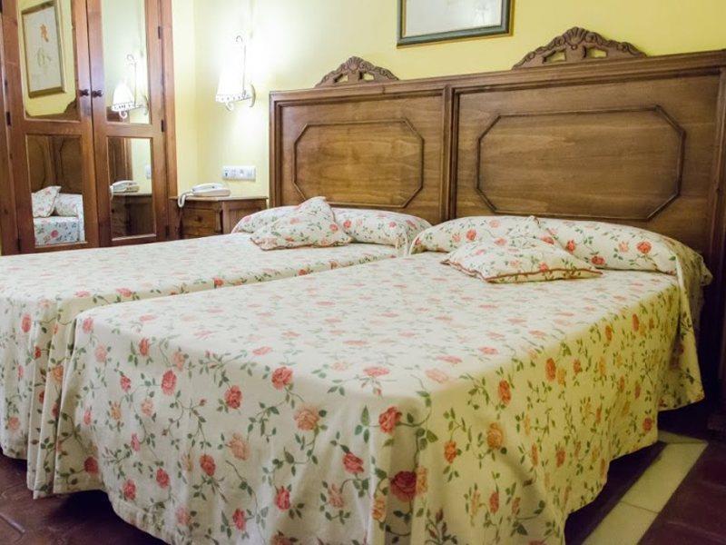 Hospederia Del Zenete Hotel