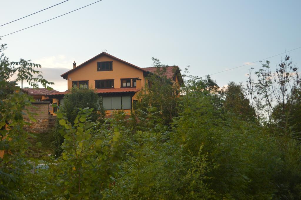 La Vieja Escuela 2*