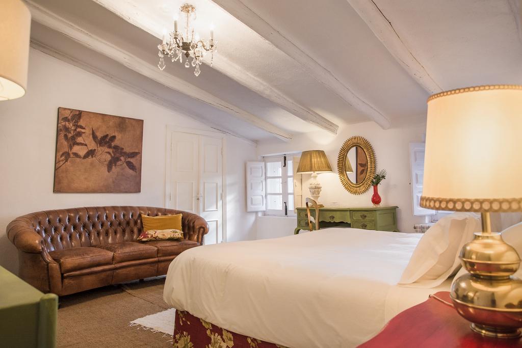 La Tierra Roja Holiday home Aliseda