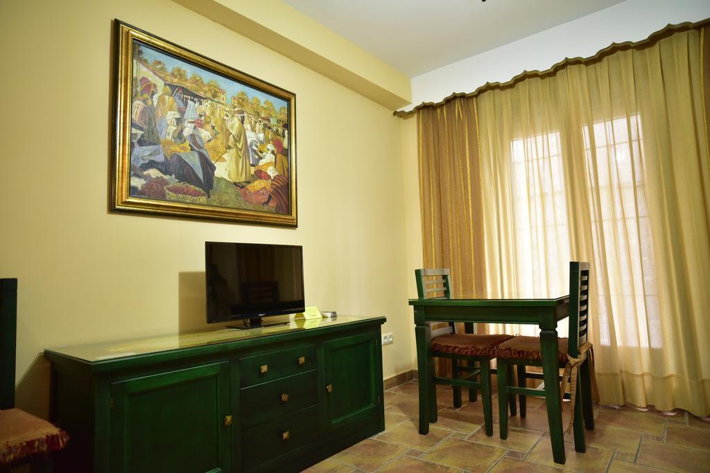 Turisticos Dona Maria La Brava Apartment Plasencia