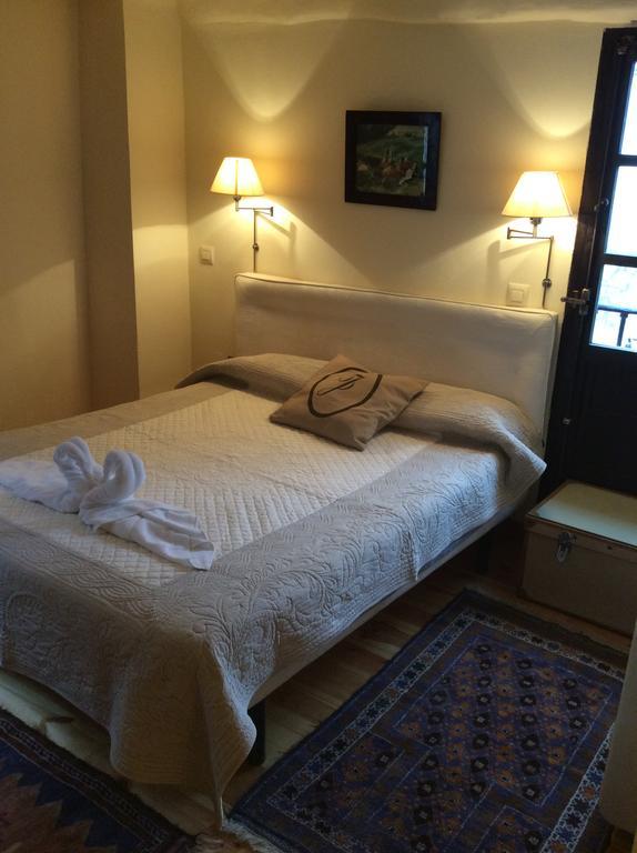Pedrolas Hotel