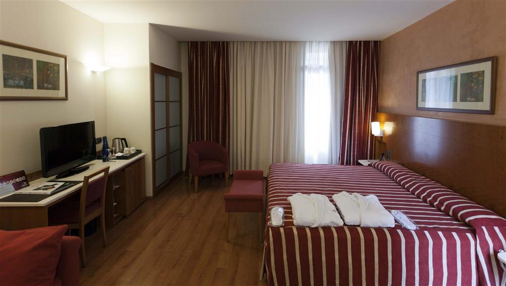 Catalonia Plaza Mayor Hotel 4*