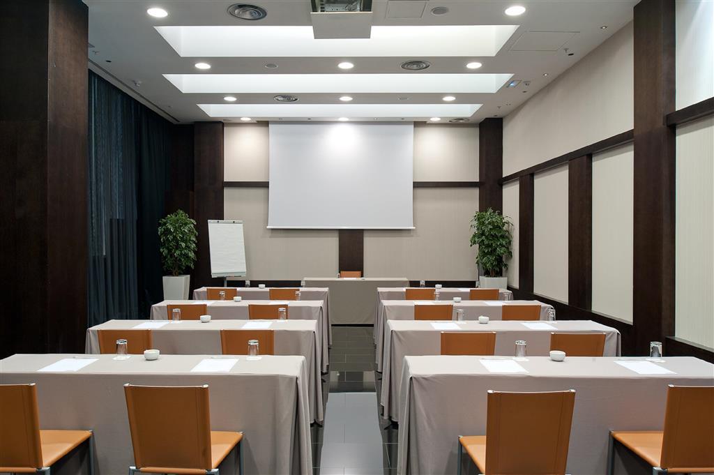 Hotel Catalonia Rigoletto 4*