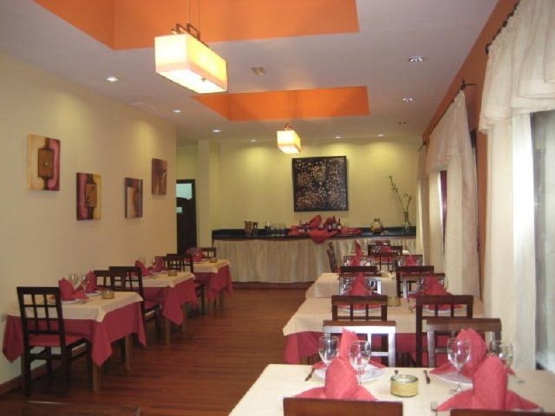 Hotel El 2*