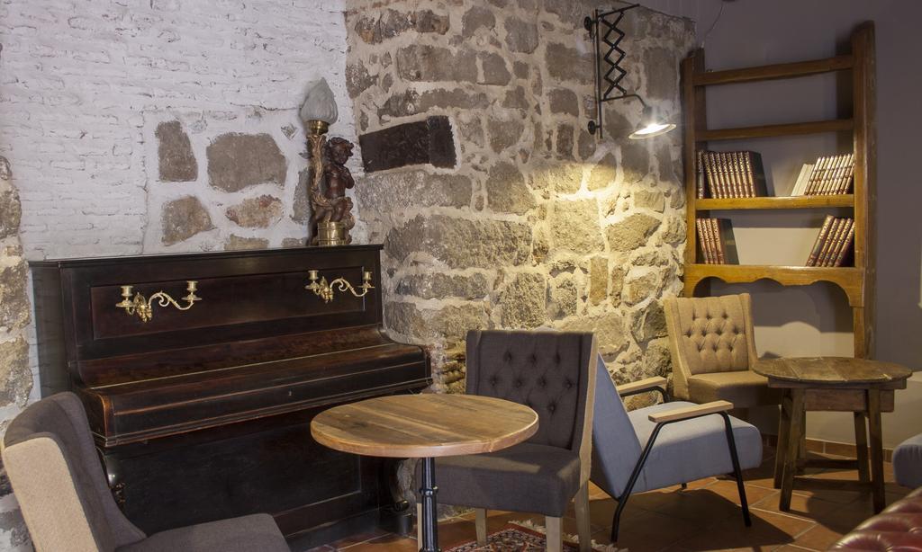 Hotel Palacio De Monjaraz 2*