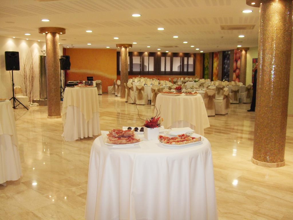 Hotel Fonda Neus