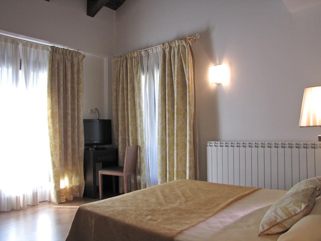 Hotel Sesue Hotel 3*