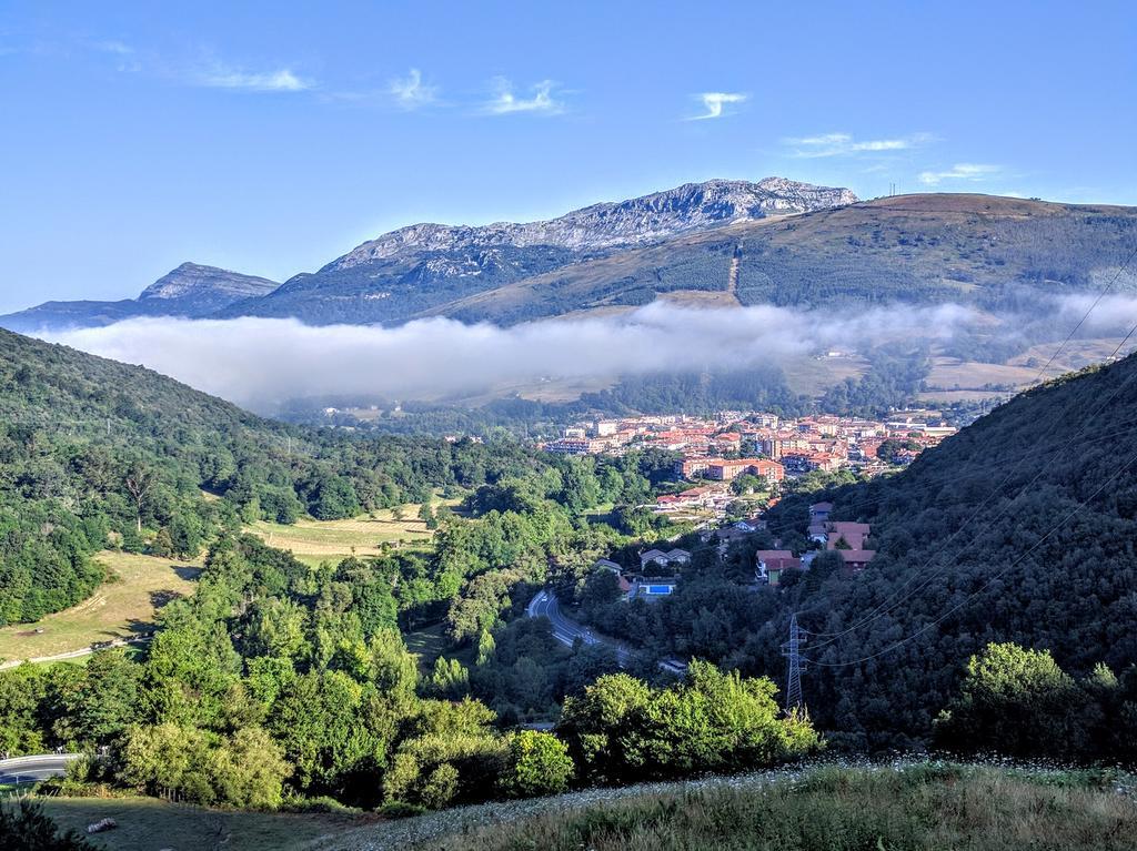 Hidden Gem In Apartment Ramales de la Victoria