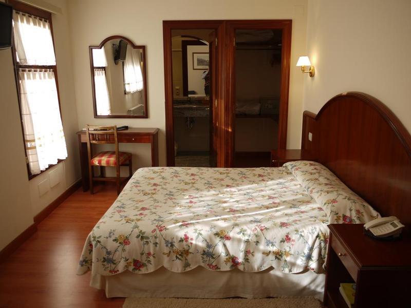 Hotel Sablón 3*