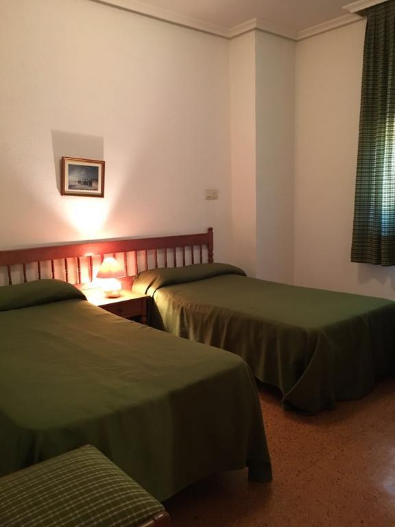 Chopos Guest house 2*