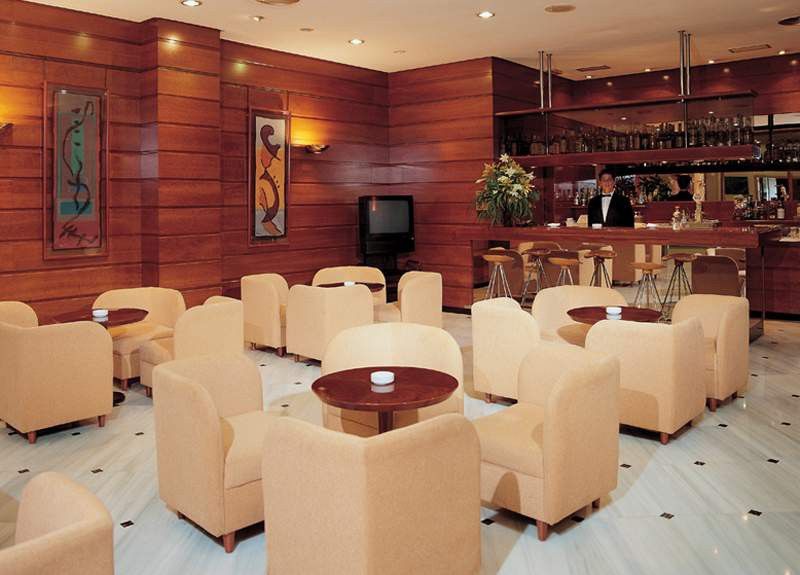 Urh Ciutat De Hotel