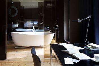 Clementina Hotel