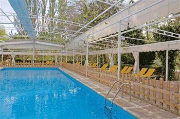 Truchas Hotel 2*
