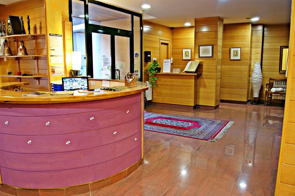 De Hotel 2*