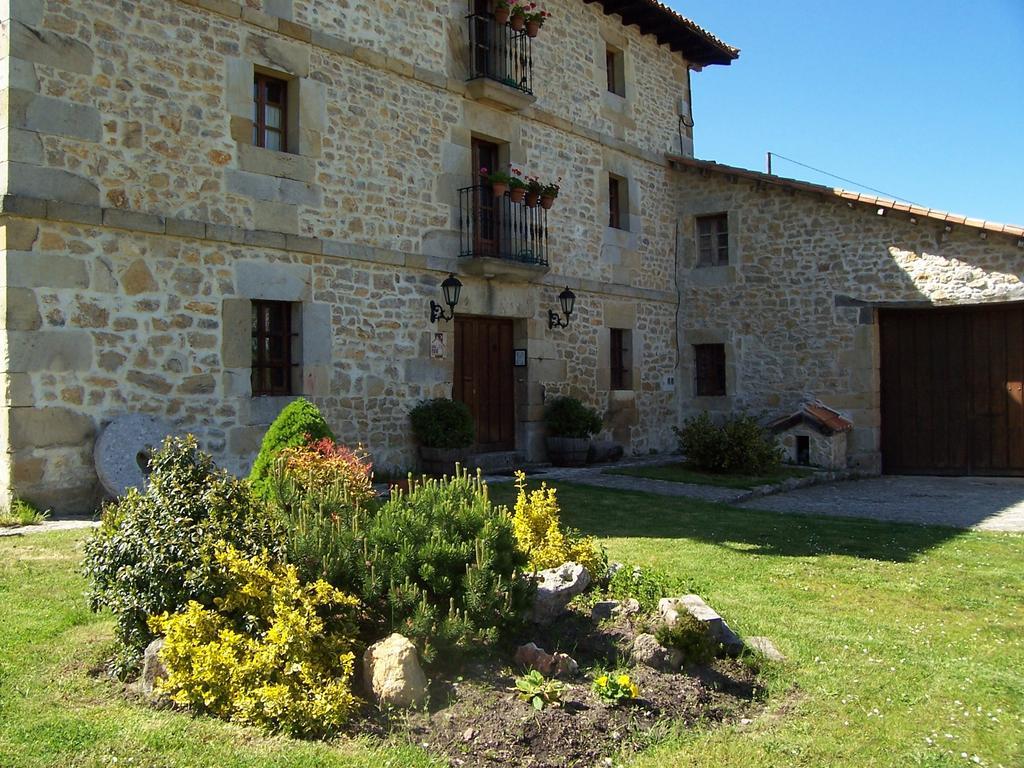 La Toba I Y Ii Casa rural Bezana