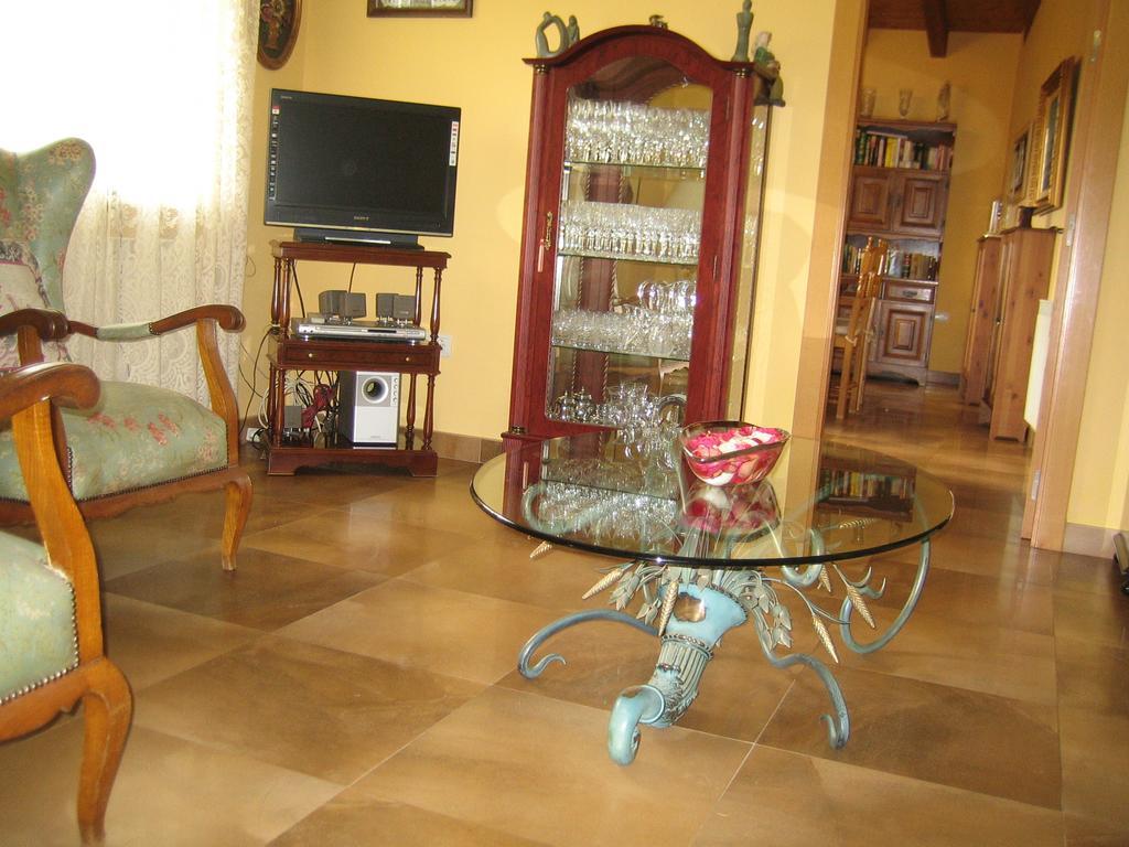 Casa Constanza Vega de Infanzones