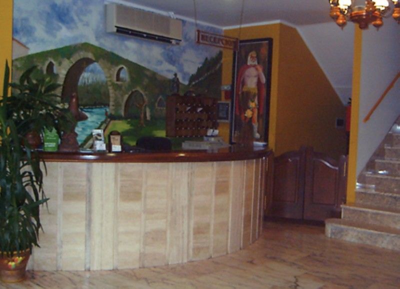 águila Real Hotel