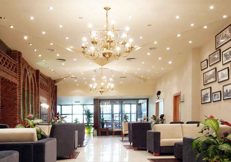 Nastasi & Hotel 4*
