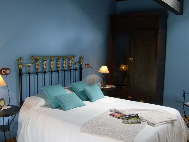 Os Tres Teixos Country house *
