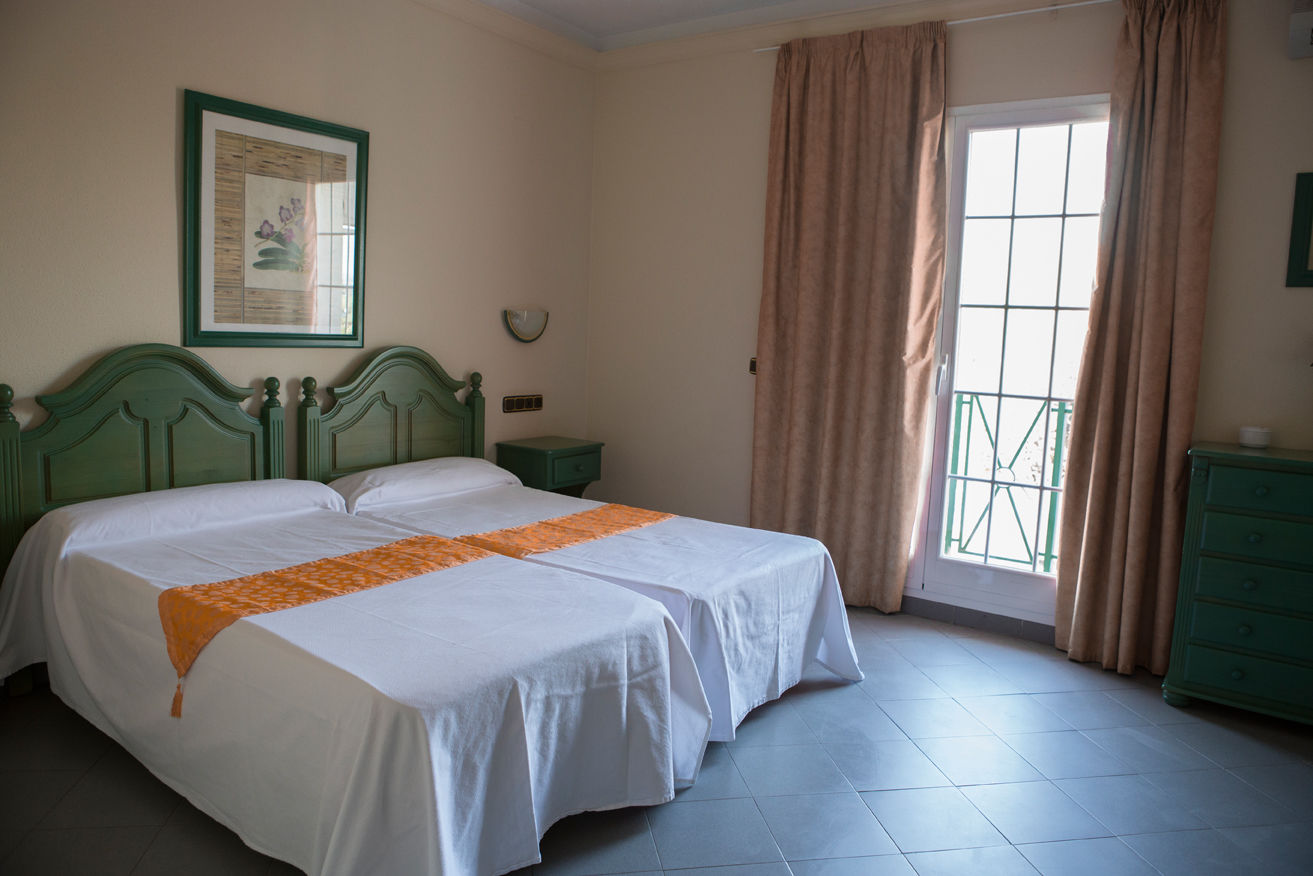 Mitra Crisálida Hotel Cabra