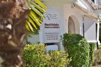 Y Casas Serinamar Marbella Hotel