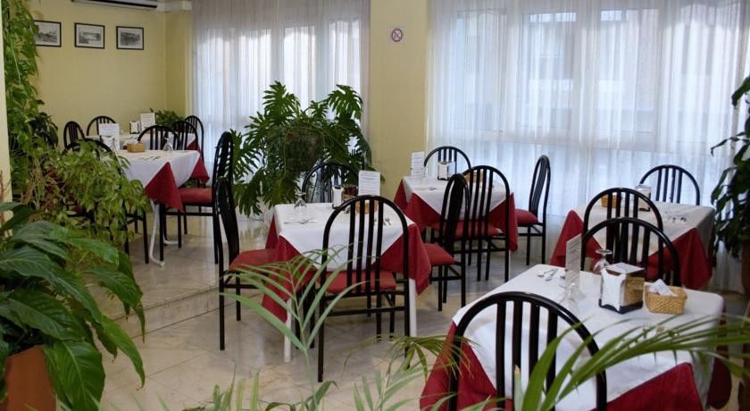 Naranjos Hotel 2*