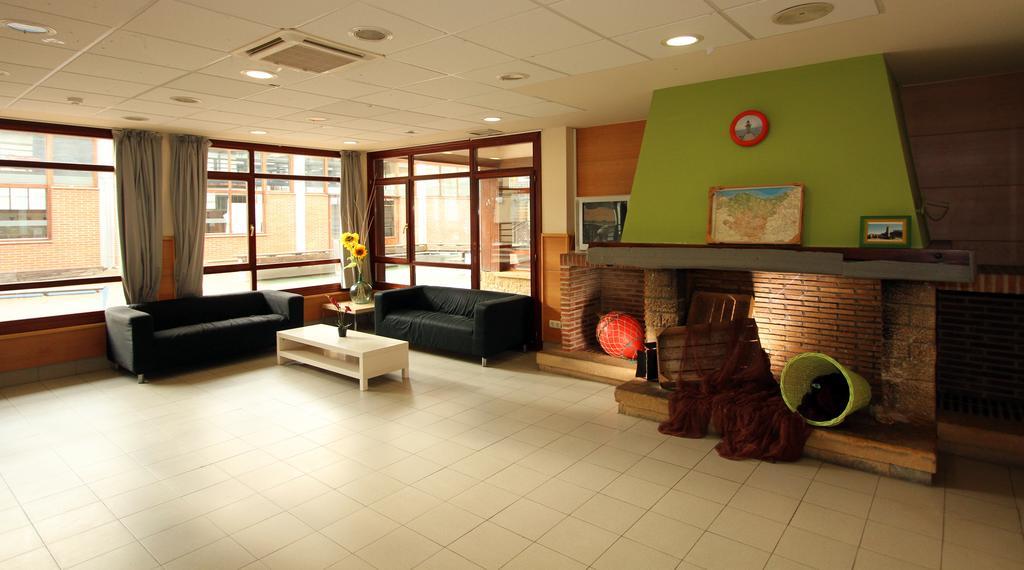 Hostel Trinkete Etxea *