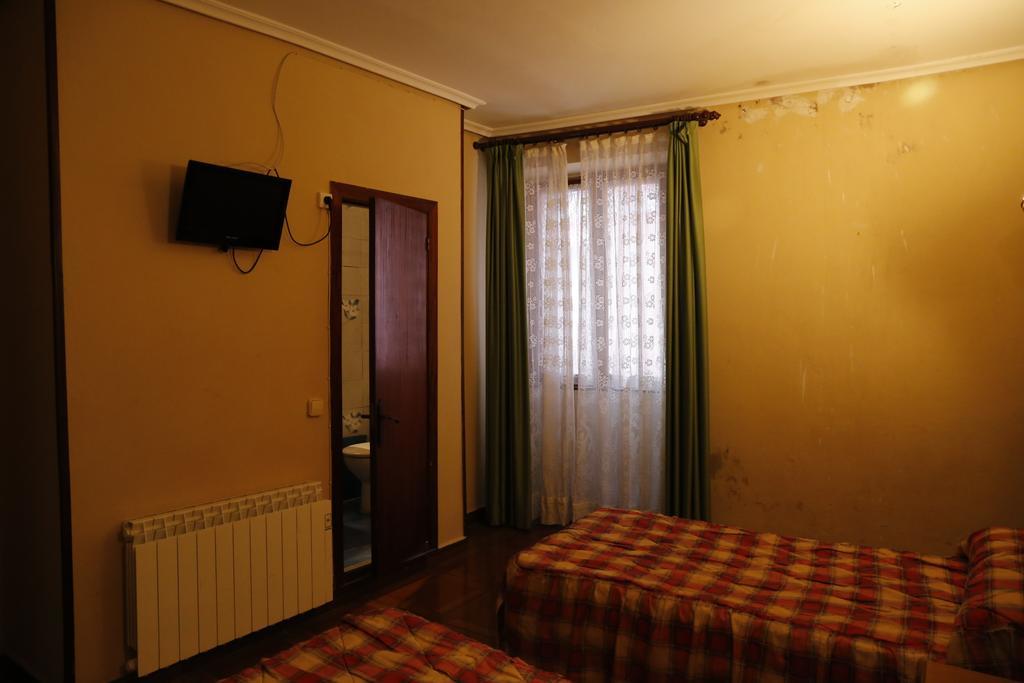 Iberia Guest house *